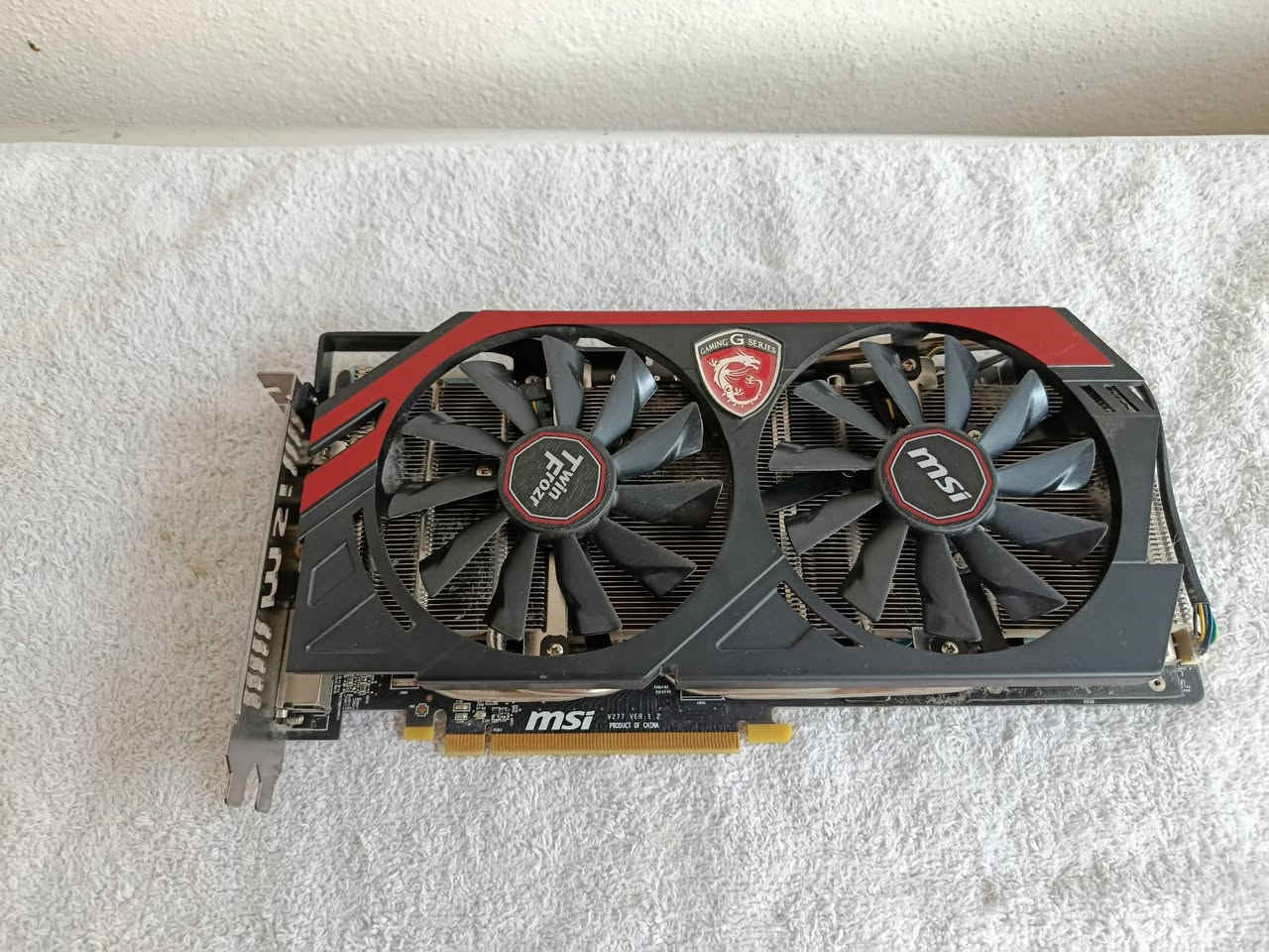 أغراض حاسبة باله منوعة كارتات شاشة ورامات وملحقات أخرى مستخدم غير مفحوص وهارد 2 تيرا شغال التواصل عالخاص التوصيل لجميع المحافظات


**إذا كنت صاحب هذا الإعلان وتريد حذفه لأي سبب، رجاءا أرسل رسالة إلى الدعم الفني**