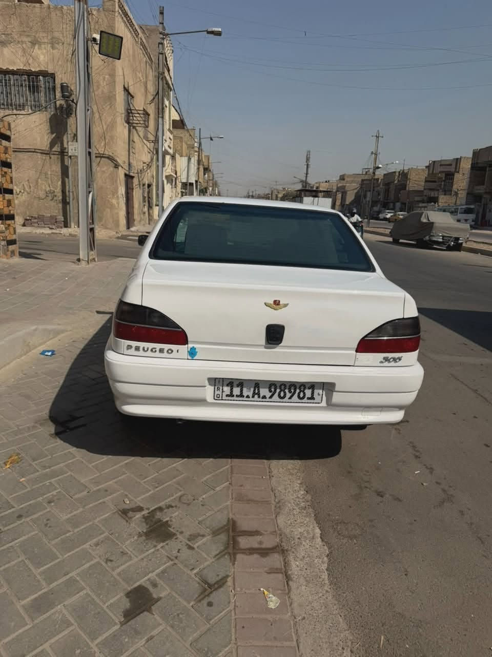 سلام عليكم بيجو 306 للبيع
موديل 2003 رقم بغداد باسمي الرقم تقريبا مميز 
بدون ضربة سيارة فقط بارد بسيط بجاملغ الامامي بلخشم
سيارة ادامه كاملة حساس كرنك على تخم نوزلات ومسطرة وبلكات وعبوة فيت بم اصليه+
فان جديد كارتون+سيارة مضللة عازل حراري بال كامل+تخم بردات جوانب
تبريد ثلج ترايك وين متريد سيارة مصروف عليها نضيفه كلش للجناية 
عارضها ب 60 وبيها مجال عنواني بغداد مدينة الصدر
***********
