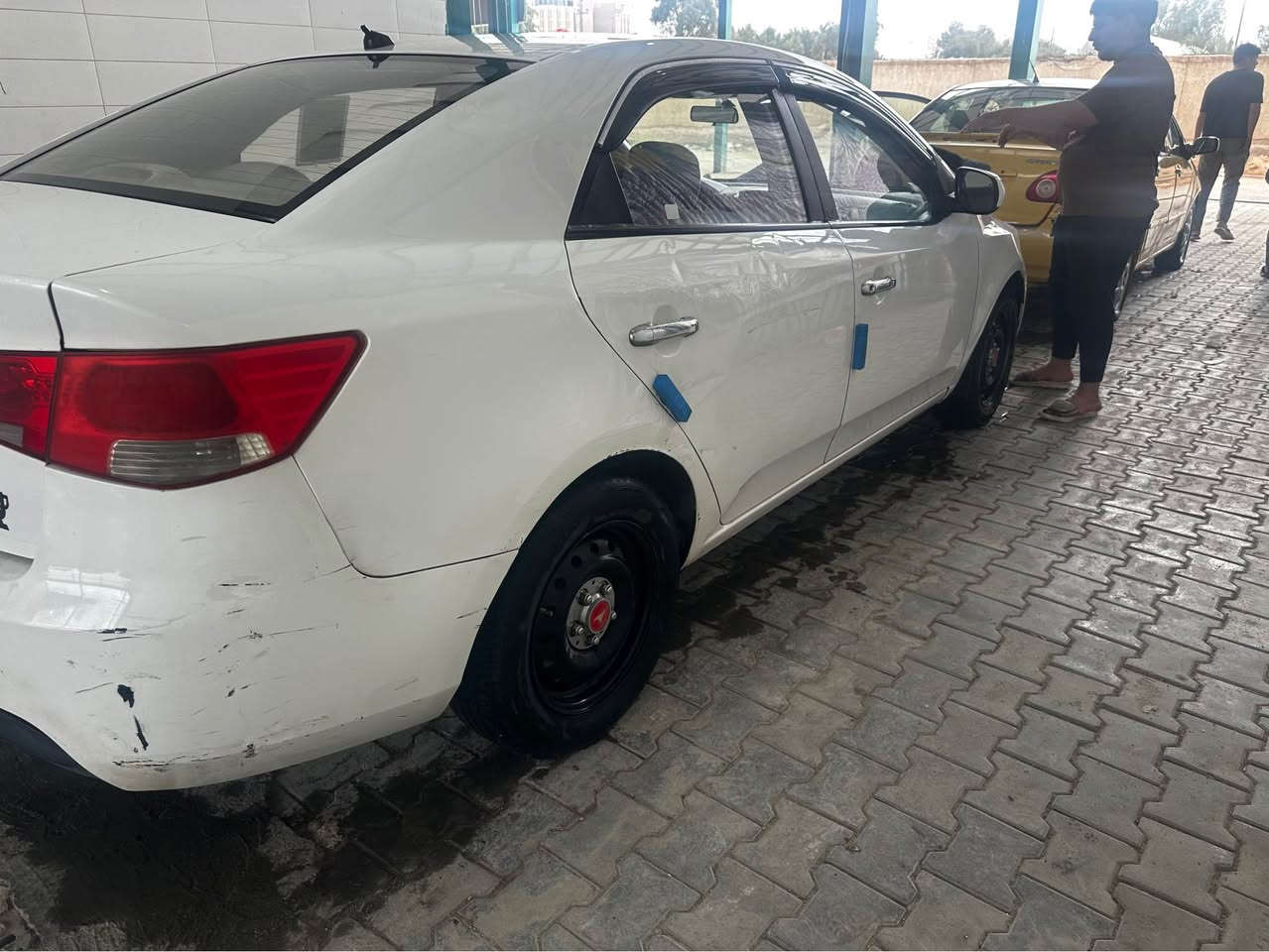 السلام عليكم كيا سيراتو 2010 محرك 1600 السيارة كير مكينه حدادية خير من الله السيارة بيها صبغات اثل ضربه بل كدام موضحه بصور رقم أربيل تريد تحويل تريد وكاله 
لستفسار الاتصال على الرقم *********** 
مكاني نجف النجف, العراق
