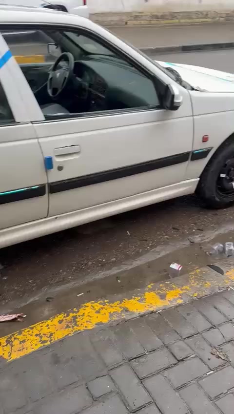 متاح بيجو بارص ١٣ سيارة مكفوله من ضربه بس ملكطه دواير  سيارة جاهزه  مجهزه مكان بصره قبله  ٣٨ وبيه مجال قليل  ***********
