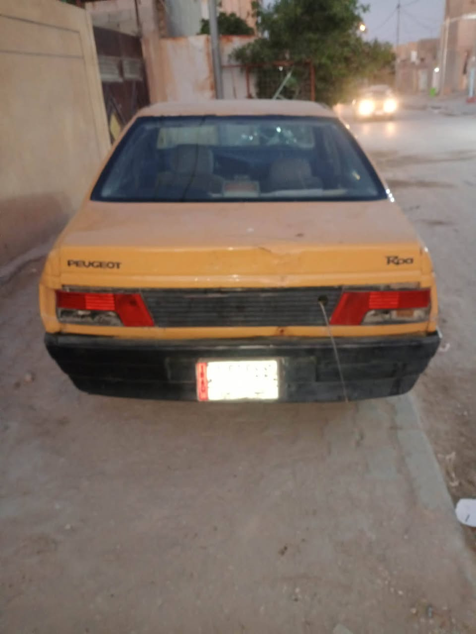 السلام عليكم للبيع بيجو روه موديل 2010رقم نجف الماني مكينه وكير وتايرات سياره شغاله السعر 800وبيه مجال الشراي العنوان كربلاء الاتصال على الرقم الموجود ***********
