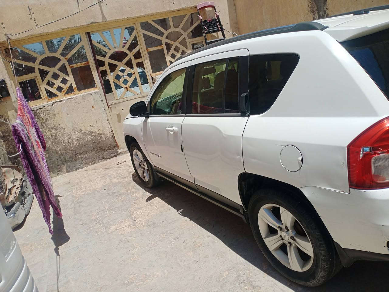 سلام عليكم
كوم باص 
وارد امريكي ضربه بنيد فقط جدن بصيطه 
رقم ميسان الدولي مكان السياره بصره قرب محكمتي الكزيزه 
السياره جاهزه من الخير 
موديل 14 السياره ماشيه 100
الاستفسار ***********
السعر 80 وبيه مجال
