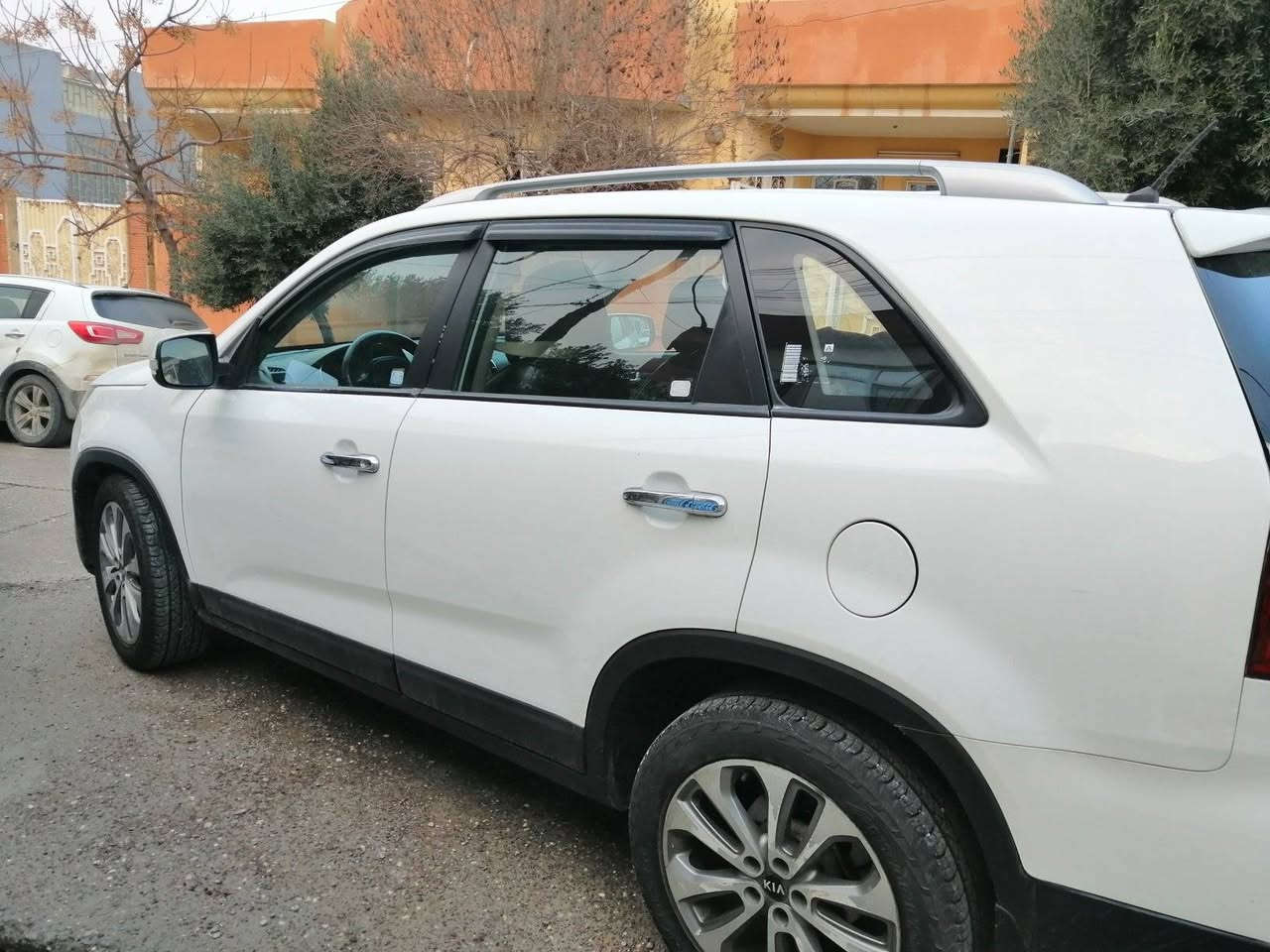 السلام عليكم 
سيارة سورينتو 2013 شكل 2014
4 سلندر لا ضرر ولا صبغ بيها ملاحظات گدام العين 
السيارة بأسمي شرط التحويل
رقم نينوى الماني 
السعر 160$ وبيها مجال
للاستفسار مراسلة عالخاص


**إذا كنت صاحب هذا الإعلان وتريد حذفه لأي سبب، رجاءا أرسل رسالة إلى الدعم الفني**