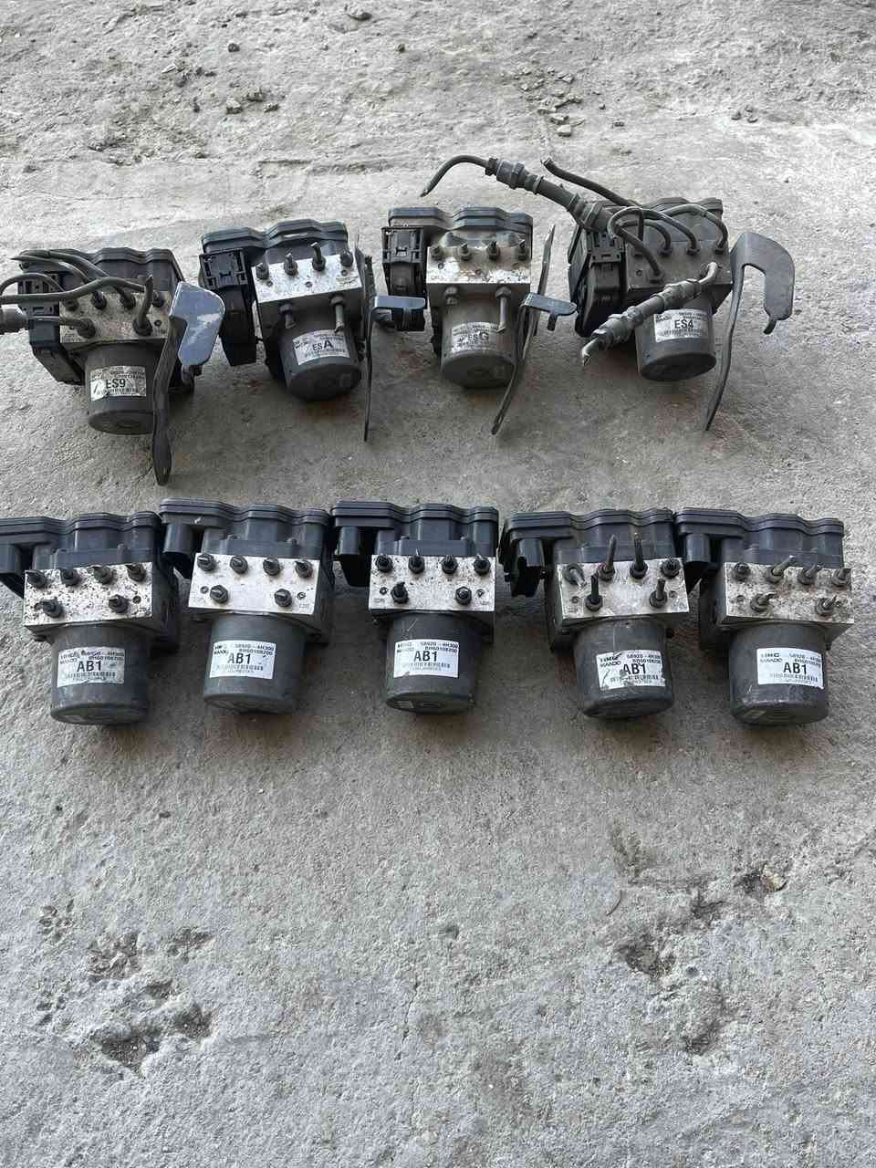 السلام عليكم ادوات فورتي سيراتو شكل القديم من 2009
الى مديل 2013 يوجد توصيل جميع المحافظات 5 الف 
رقم الهاتف *********** اي شي تحتاجون بخدمتكم اخوكم محمد الفريجي موقعنا بغداد ساحة مضفر
