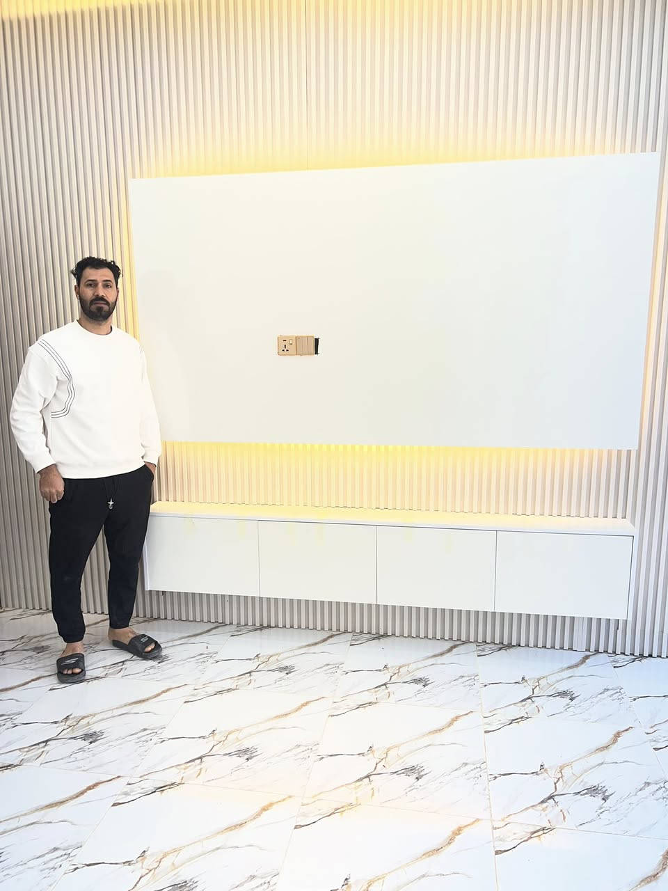 اخر اعمالي ديكورات انشالله تنال اعجابكم 
ديكورات مغربيه 
مودرن 
فلات 
شيبورد 
سقوف


**إذا كنت صاحب هذا الإعلان وتريد حذفه لأي سبب، رجاءا أرسل رسالة إلى الدعم الفني**