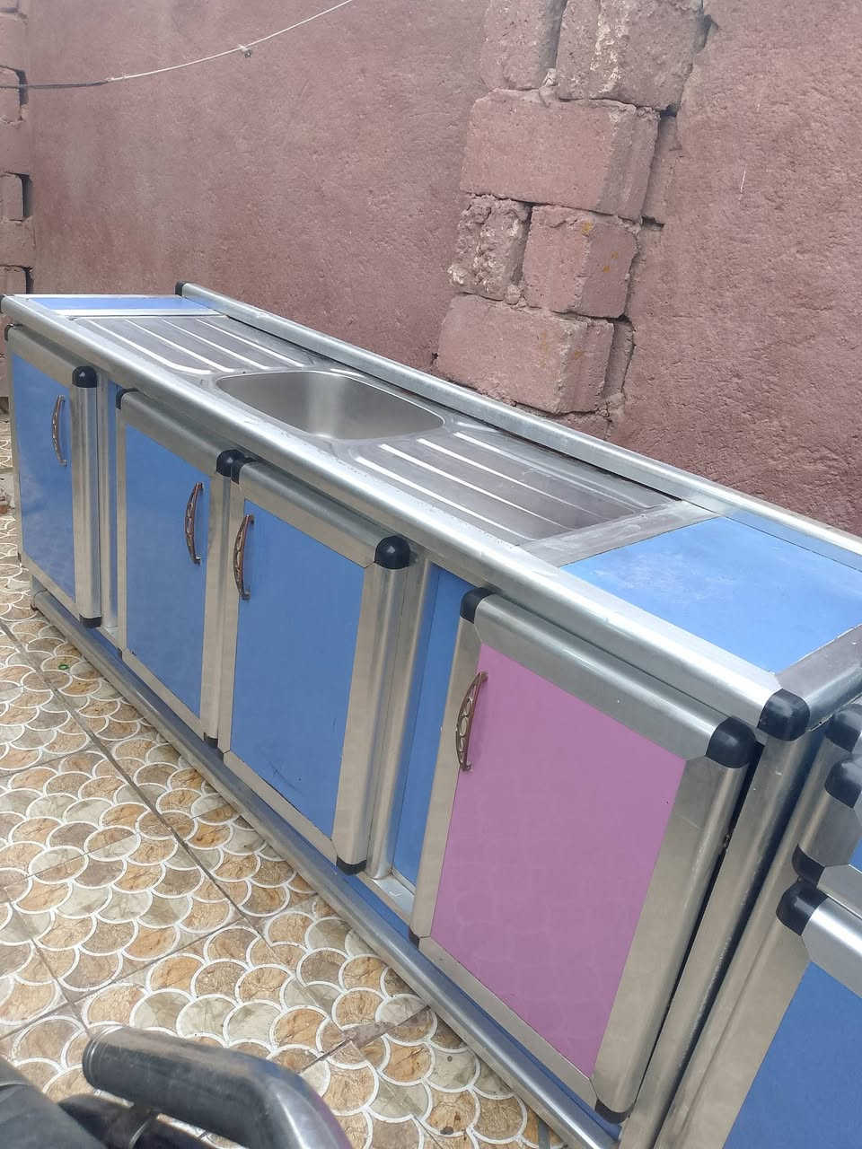 مكلف بلنشر كاونتر تسكام ٣قطع ٣٠٠ وبي مجال مكانه حله للاستفسار الاتصال على الرقم ***********
