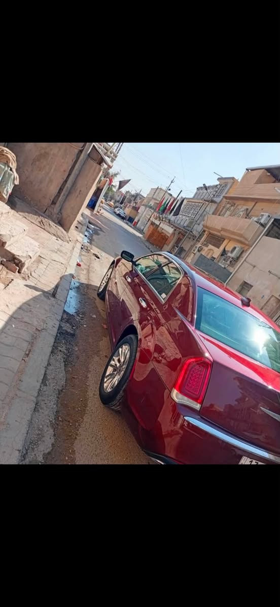 السلام عليكم 
اوباما2016اصل كفاله عامه 
رقم ميسان دولي انكليزي تحويل ثاني يوم 
موصفات فول فول c 
بنورامه 
حته برده خلفيه موجود
منضومه زنون 
دوخله اسود كشنات حضن تدفئه وتبريد والقماره عسلي 
جاهزه من حداده تيرات ويل مكسيكي 
سعر اتصل ***********
بيع فقط بدون مراوس عنوان البصره
