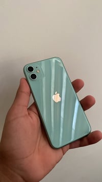 ايفون ١١ • ١٢٨ • بطاريه ٧٤