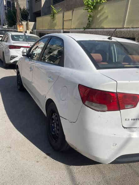 سيراتو 11 خليجي  بيها 4 قطع أبيع حزام السياره ماناقصها شي مكانها بغداد 90 وبيها مجال***********
