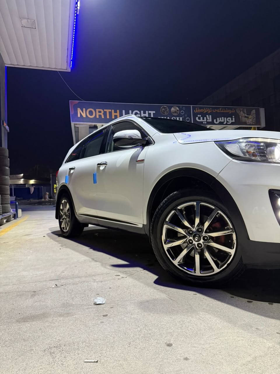 سورنتو خليجية كفالة عامة بأسمي رقم اربيل وسونار مرفق بالمنشور 
2018 مكينة 6 سلندر 7 راكب 
فول بانوراما بصمات جنطة كهرباء تحكم فور ويل بردات كراسي كهرباء 
رقم الهاتف ***********        السعر  242 ورقه
