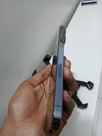 ذاكرة ٢٥٦ • بطارية ٨٦ • ظهر مكسور