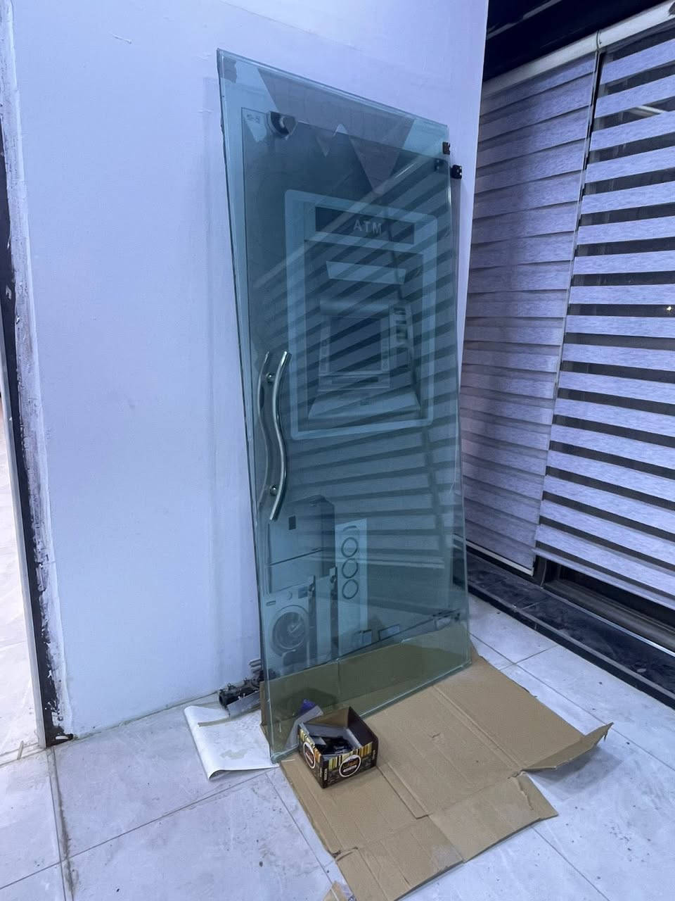 سلام عليكم 

جام خانه للبيع 
استفسار خاص او اتصل 
***********
