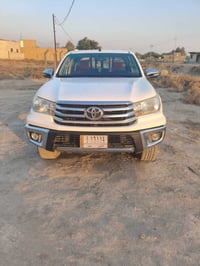 إخوان سيارة للبيع هايلوكس فورويل موديل 2016 سيارة بانزين كير أوتوماتيك...