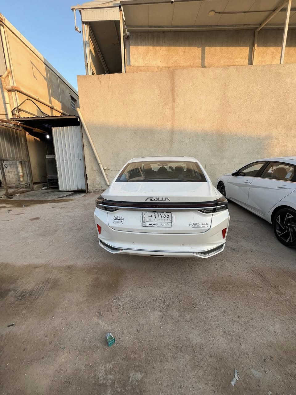 🚘 للبيع - دونغ فينغ  A60 Max هايبرد 2023 فول مواصفات
🔹 المواصفات العامة:
محرك 1.5 تيربو + نظام هايبرد (اقتصادية جداً)
ماشية 48لف كيلو 
بعدها ضمن الضمان 
السيارة بدون حادث بس بيها بارد بل بنيد شي خفيف جدا 
رقم بصره
فئة فول مواصفات
🔸 مواصفات السيارة:
غرفة داخلية واسعة جداً ومريحة
عزل ممتاز للصوت والحرارة
ثلاجة داخلية أصلية
تبريد أمامي وخلفي (قطعتين) كزازه
فتحة سقف بانورامية
شاشة كبيرة نظام ذكي + كاميرا خلفية
تحكمات ستيرن
كراسي جلد
شبابيك كهرباء
مثبت سرعة + بلوتوث + USB
أنظمة قيادة متعددة (اقتصادي - عادي - رياضي)
وسائل أمان متعددة (ABS, EBD, Airbags)
🔹 تفاصيل إضافية
إشارات مرايا إلكترونية
إضاءة LED نهارية
دخول ذكي + 
اكدر افتح السيارة ببصمه الباب
فتح وغلق الأبواب بالبصمة
اوتو هولد
ترحيب عند الدخول (Welcome light)
سنتر لوك مركزي
6 حساسات (أمامية + خلفية)
مكاني بصره  
سعرها 135$ مراوس بجيب 
***********
