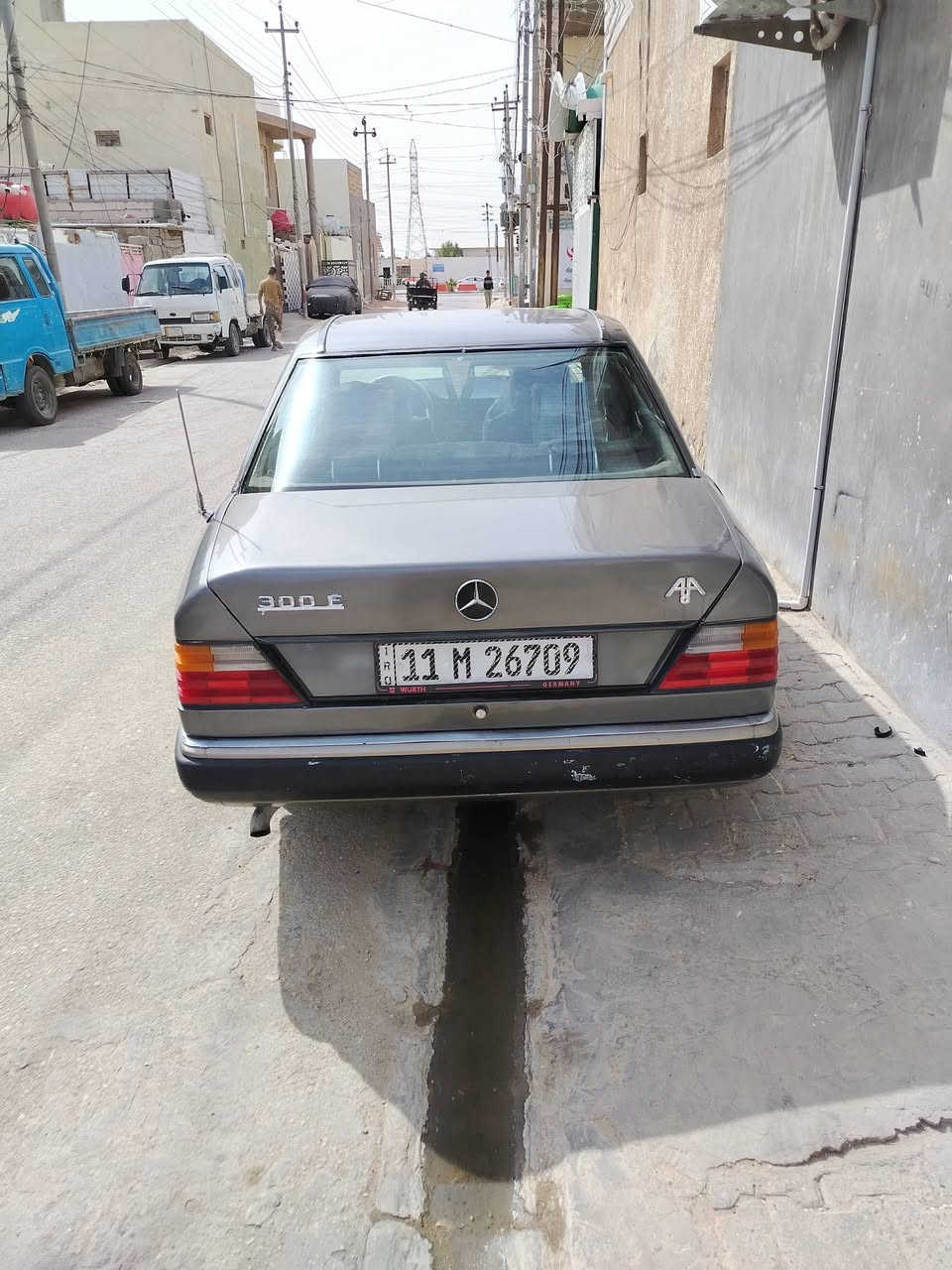 السلام عليكم مارسدس دب مديل 1991
رقم بغداد السعر 55
المكان النجف ***********
