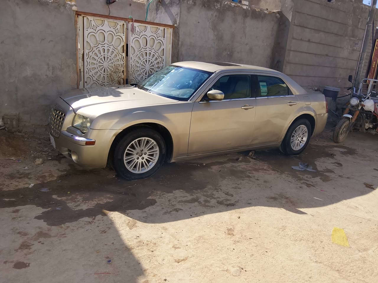 وبامه موديل 2007مكينه صارلي خمس أيام شده بيه جاملغ وبنيد مصبوغة حزام جماليه مكينة وكير  وحداديه تخم تايرات كفاله رقمه بصره تحويل ثاني يوم فول مواصفات فتح بالقماره شاشة جبيره كامره عل بك سياره احله من الصور السعر 83بيه مجال بسيط العنوان ذي قار بالنصر رقم الهاتف ***********,,,***********
