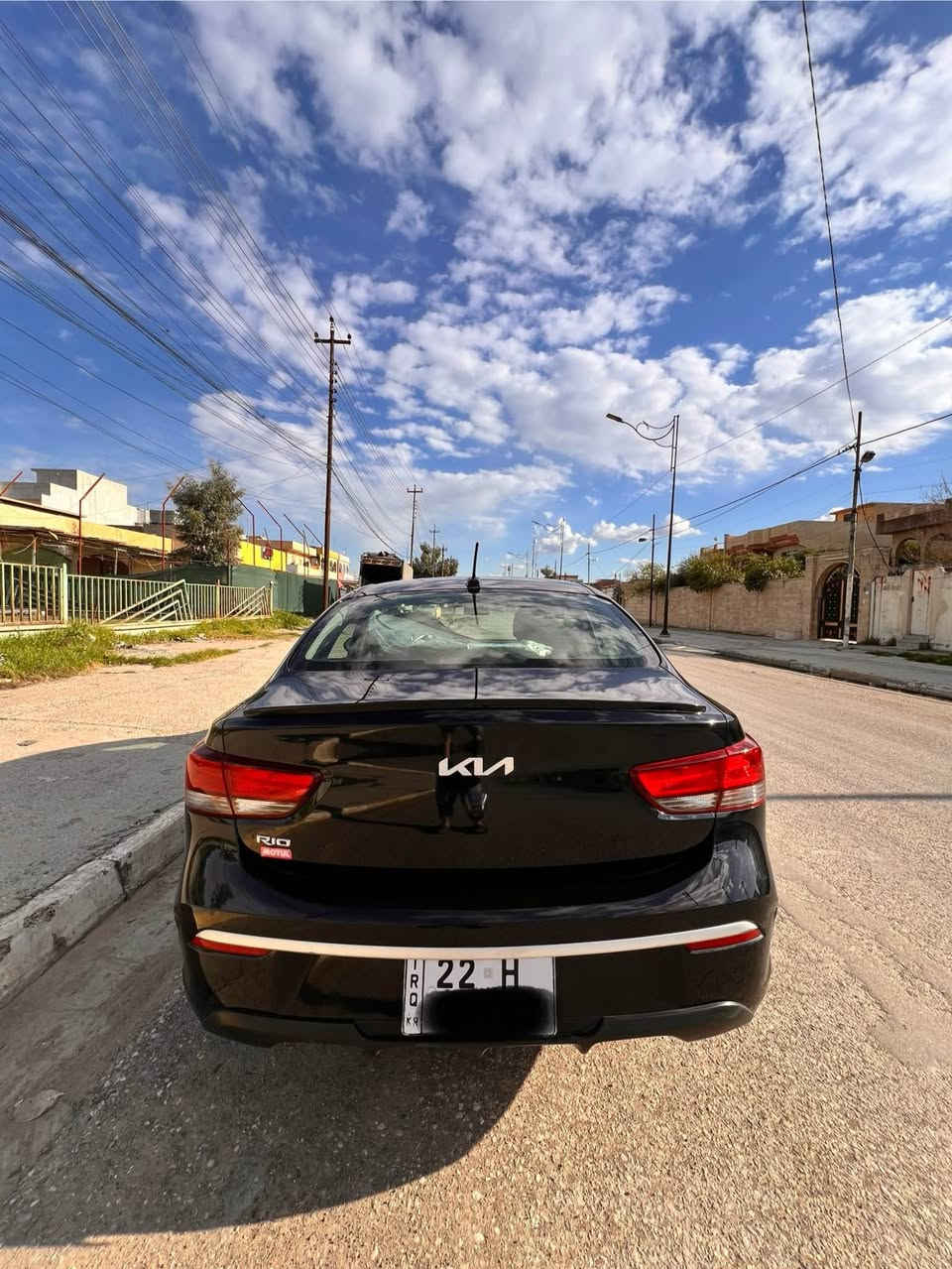 كيا ريو 2022 
محرك دوش 16
كير ومكينه شرط
ماشيه 56 الف
شاشه كبيره تدعم كار بلي
تحكمات ستيرن
ضرر جاملغ سكن وباب بارد
اتصال ا
***********

سعر 123$ موصل, نينوى

