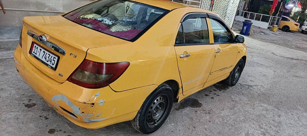 السلام عليكم بي واي دي للبيع كير ماكينه حداديه نص عمر تبريد ثلج العنوان بغداد الشعله سعر 33 ***********
