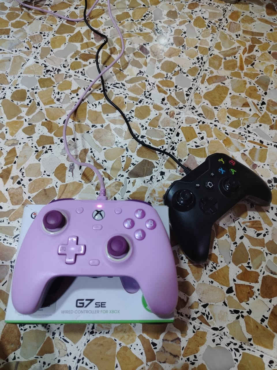 Xbox one(مراوس ويا بلي فور مهكر وانطي فرق)
ذاكره 500
كامل كلشي ما ناقصو


**إذا كنت صاحب هذا الإعلان وتريد حذفه لأي سبب، رجاءا أرسل رسالة إلى الدعم الفني**