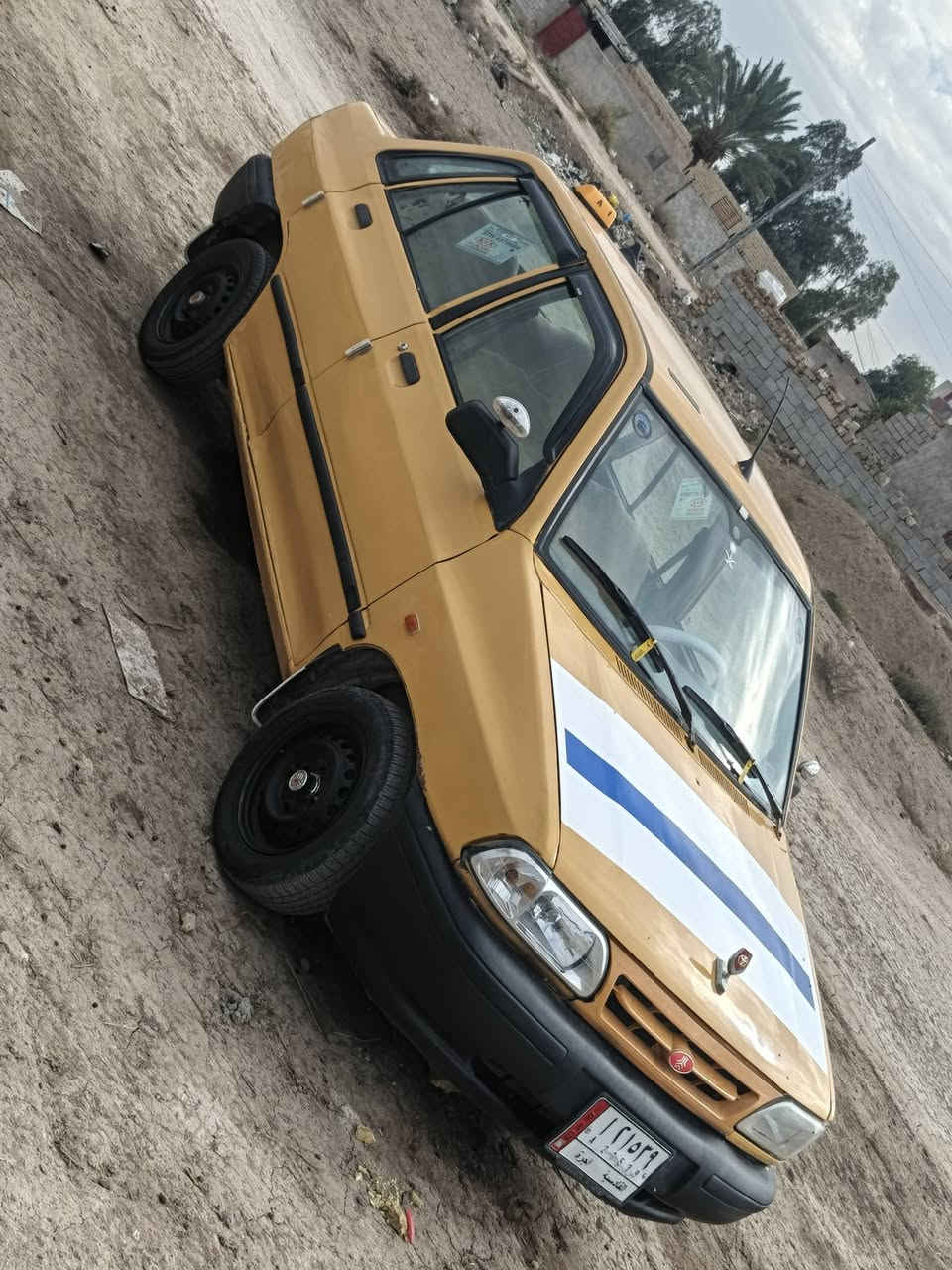 سلام عليكم سايبه 2012 
رقم قادسيه سنويه لل2027 
مصفرة هيئه وغرامات مالكه جيراني
مكينه كير خير من الله كل خلل ما بيهن 
سيارة مكفولة من ضربه 
وبيها صبغ دوس وهلالات 
السعر 23 وبيها مجال 
مكان ديوانيه عفك ***********
