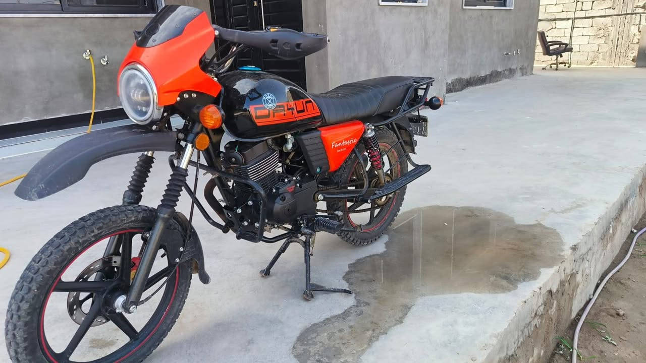 السلام عليكم ورحمه الله وبركاته
يا بلاش البلاش 

دايوان موديل 2025 مستخدمة 3اشهر فقط اخت الجديدة 

عارضها ب2250 بيع مستعجل كلش وسعرها قفل قفل قفل من الأخير لاتعامل ولا تعب نفسك لأن بايع جوة السوگ بهواي 

عنواني الديوانية الحضارة 

رقمي ***********
