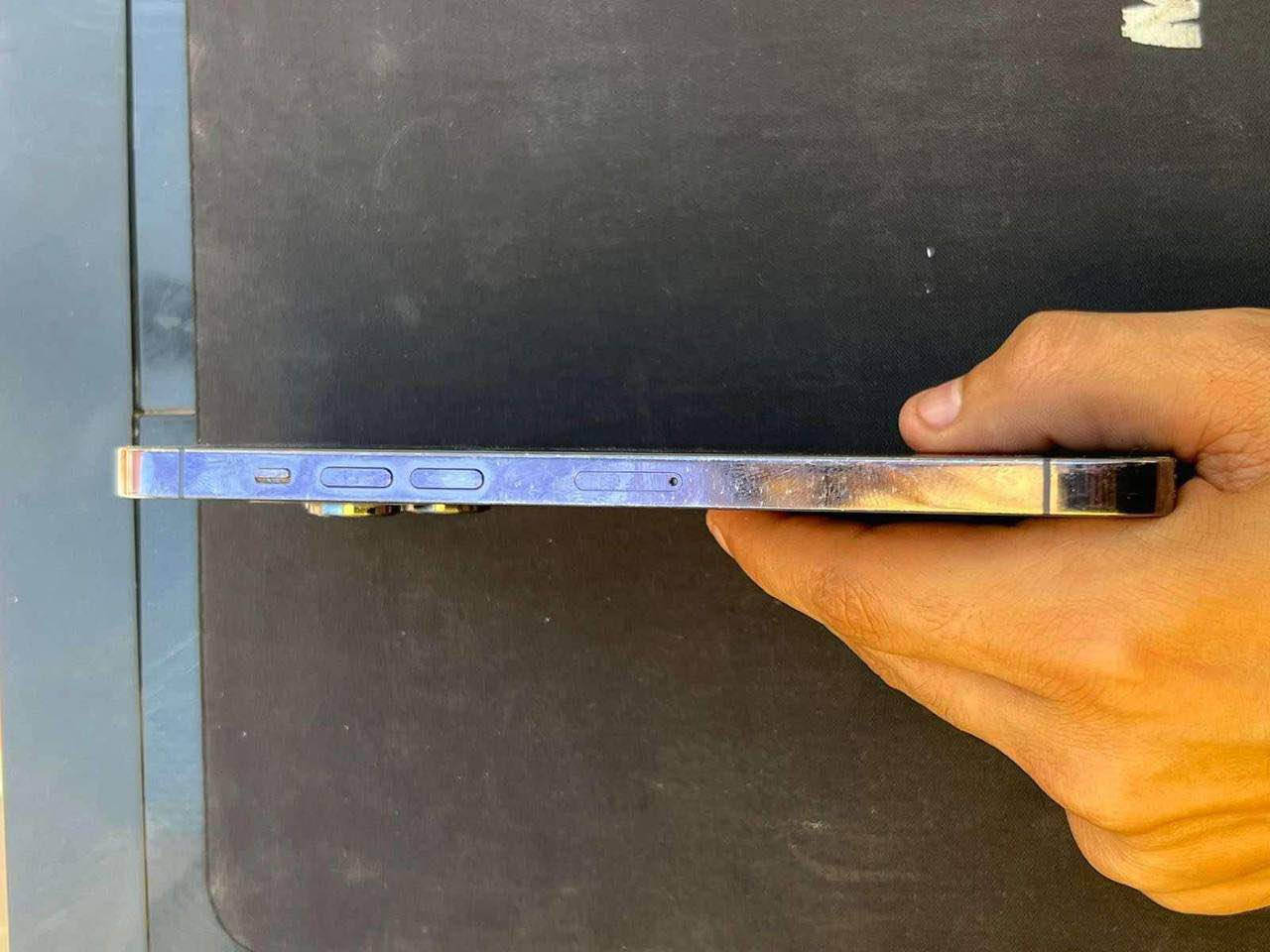 السلام عليكم 
ايفون 14 برو ماكس 
ذاكره 128 
بطاريه 78 
جهاز ما مفتوح شرق اوسط 
مكاني كربلاء 
رقمي *********** كربلاء, العراق
