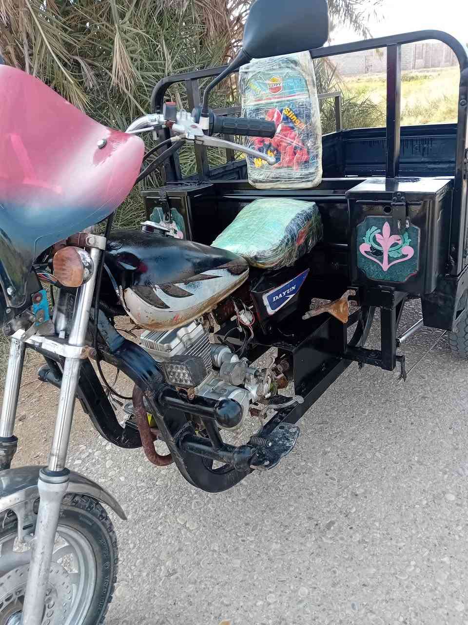 سلام عليكم ستوته للبيع موديل  2014 وراق صولية مابيهة اي نقص مكان واسط العزيزية  السعر 900 وبيها مجال ***********
