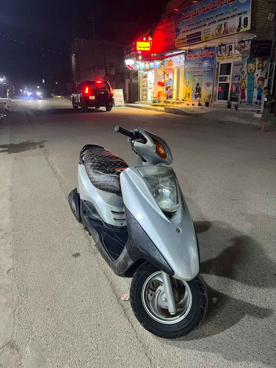 دراجه بريز كابريتر للبيع 
دراجه جديده وتخبل مكينه ناعمه شلعه ومعدل خير من الله نظافه كدام عينكم 
السعر :700 وبيها مجال حگ الجيه 🩶 
للتواصل:*********** 
مكاني گميره قرب جزيره بغداد السياحيه
