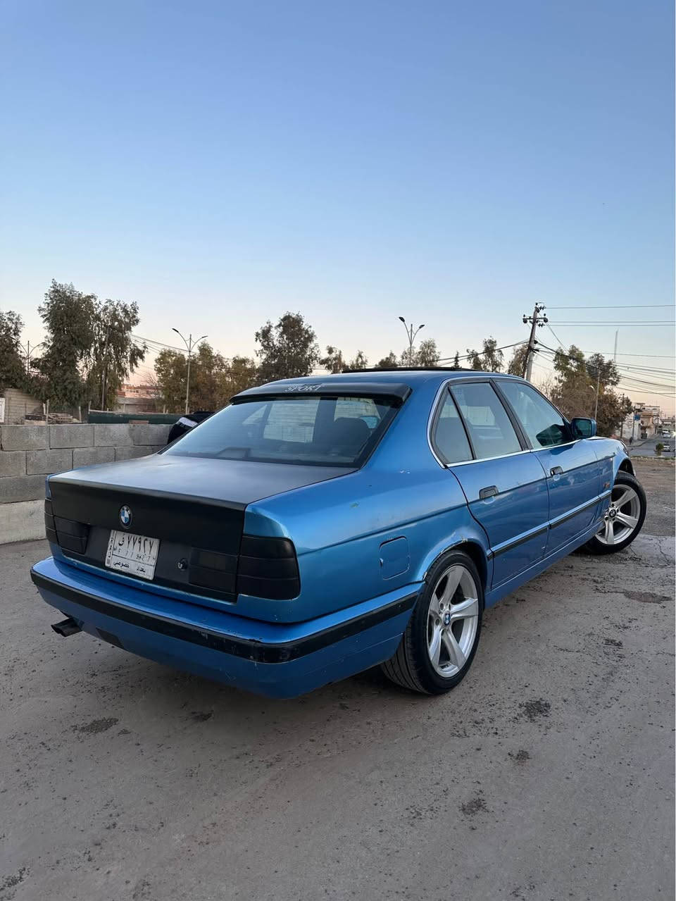 BMW 525iکەپس 
بۆفرۆشتن سعر 29$وەرەقەگێر ئۆتۆماتیک 
گێرو مەکینەو ئەکسل بەشەرت
سلایت ٤جام کارەبا پێش پان 
رەقەم بەغدادە سەنەویە و رەقەم عەسڵی بەشەرتی ئەوەلیات حاسیبە 
کامل بۆیاخە موسو براوە نیە بەشەرت 
کارەبای مەزبوتە و ناو گێج هەموی ئیش ئەکات 
٤ویلی هامانی 17لە ژێرە بێ درزو شکاوی زۆر بێ کێشەیە
شوێن چەمچەماڵ 
ژم ***********وەتساب 
***********
ئەدمین 🌹❤️ شمشمل, السليمانية
