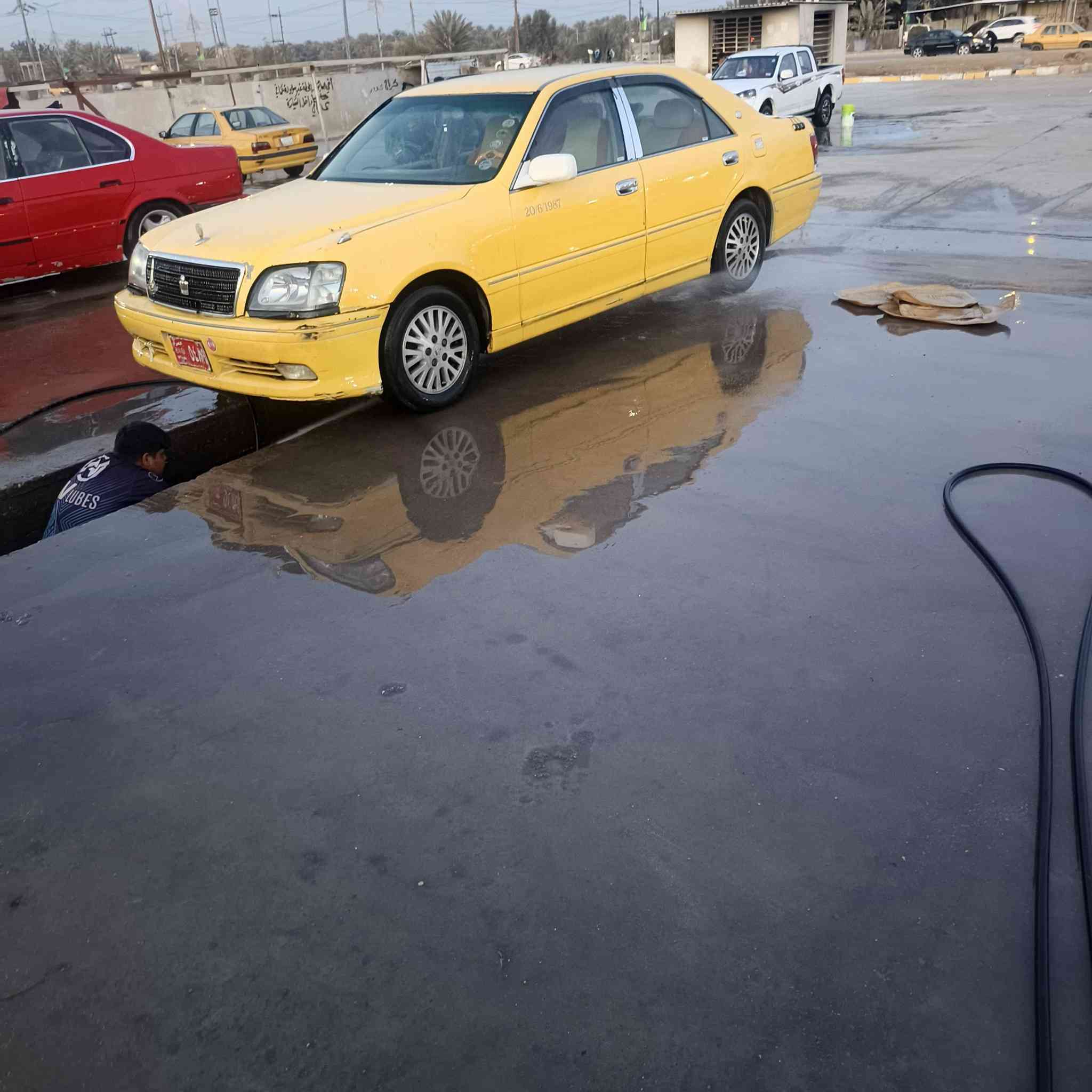 سلام عليكم 
ملكه تكسي
موديل 2002
كصه قماره
سنويه ساقطه ب 23
خط نجف بغداد
مكينه ديفور جبير
حداديه كلشي كامله بيها نقص جبنه وغاز تبريد فقط
رقم بغداد 
غرامات مصفره
حاجز عل تسجيل جديد
بيع او مراوس


**إذا كنت صاحب هذا الإعلان وتريد حذفه لأي سبب، رجاءا أرسل رسالة إلى الدعم الفني**