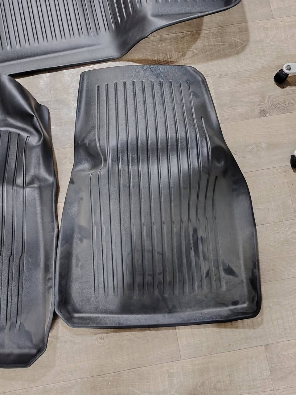 سلام عليكم تتوفر لدينا ارضيات تسلا y موديل 2024-2025
طخم ارضيات كامل للسيارة توجد كمية محدودة 
للأستفسار.. يوجد خدمة توصيل داخل بغداد
***********
