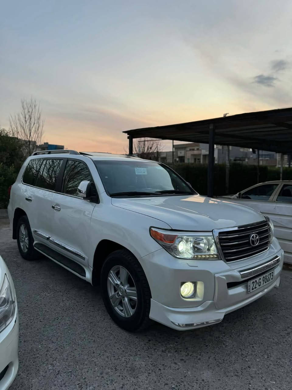 تويوتا لاندگرۆزر 2013 GXR  V6فول مواسفات 
بۆیاغ عام وەرگەراوە پێش و پشتی کەپس براوەی نیە
دوو بەسمەی بیلادی لەگەرە تاخم تایەی نوێیە
رەقەم و سەنەوی نوێیە مەکینەی نەکرایتەوە١٩٩هەزار رۆییە
سحری ٢٨٥$ مجال شوێن هەولێر
0️⃣7️⃣5️⃣0️⃣4️⃣9️⃣7️⃣9️⃣7️⃣0️⃣7️⃣ أربيل, العراق
