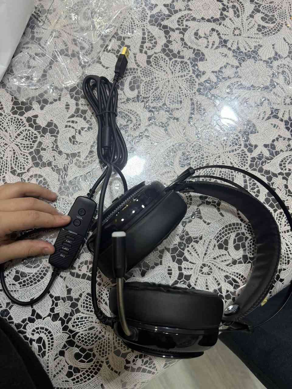 مرحبا سماعه شتريتها عبالي مال تايفون طلعت مال حاسبات اصليه اخذتها ب35 اريدها 25 قفل شقق زيونه


**إذا كنت صاحب هذا الإعلان وتريد حذفه لأي سبب، رجاءا أرسل رسالة إلى الدعم الفني**