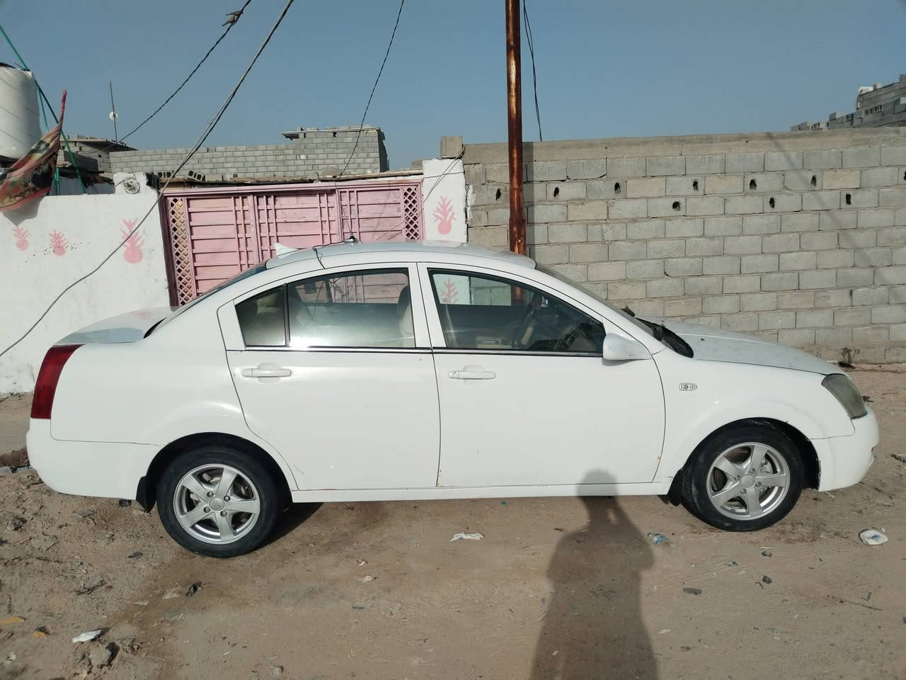 السلام عليكم شيري 5A البيع بيه شكال في الكير يفصل فقط في الكير مودل 2013 السنويه منتهيه في 2024 راعي السياره في البصره بكان السياره في الزبير حي الأندلس *********** السعر 35 تبريد تفئه كله شغال مكينه وكير بلاد الكير وسافه 10 كيلو وتصير بي فصله ماعرف السبب كهربائي او مكانيكي
