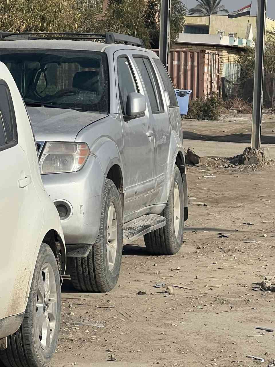 للبيع او المراوس /نيسان بافندر 6سلندر4000باسمي رقمها بغداد خصوصي باسمي التحويل اشوكت ما تريد بكيفك سياره بحاله ممتازه حادثها خلفي الجنطه ومصبوغ عام موديل2008 لان موديل قديم وجراد انصبغت عام سعر بلاش بسعر الماء  ماكو هيج سعر /سعرها 75ورقه وبيها مجال ماكو هيج سعر كير ومكينه فول مكان السياره بابل الهاشميه رقم الهاتف ***********
