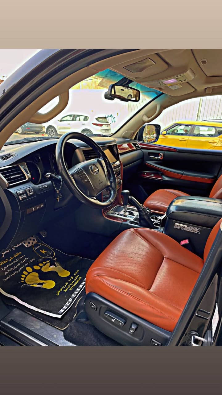 السلام عليكم لكزس موديل 2014 بريم فول مواصفات ماشية 237 الف بيه قطعتين صبغ اثر شخوط السيارة رقم اربيل بسمي تحويل ثاني يوم مكانها بغداد الكرادة ‭0771 107 9562‬ بغداد, العراق
