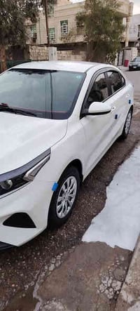 كيا سيراتو 24 بغداد باسمي ماشيه ١٥ حقيقي مكفوله من اي بارد محرك 2000 د...