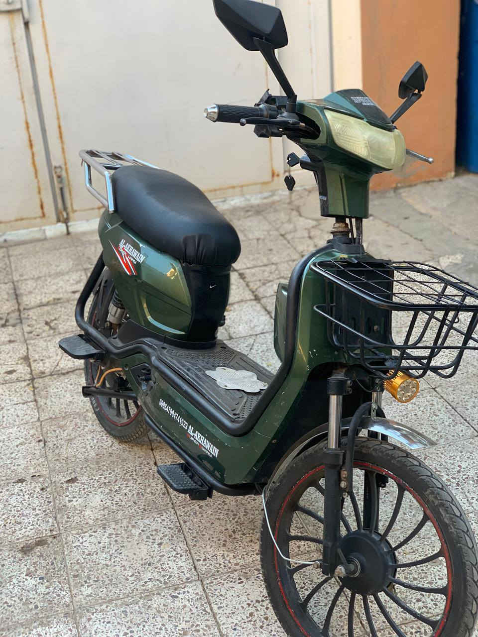 دراجه للبيع نضيفه حيل ولا شخط بي حيل نضيف بطاريات جدد ع الفحص كامله من كلشي 325 وبي مجال للاستفسار خاص


**إذا كنت صاحب هذا الإعلان وتريد حذفه لأي سبب، رجاءا أرسل رسالة إلى الدعم الفني**