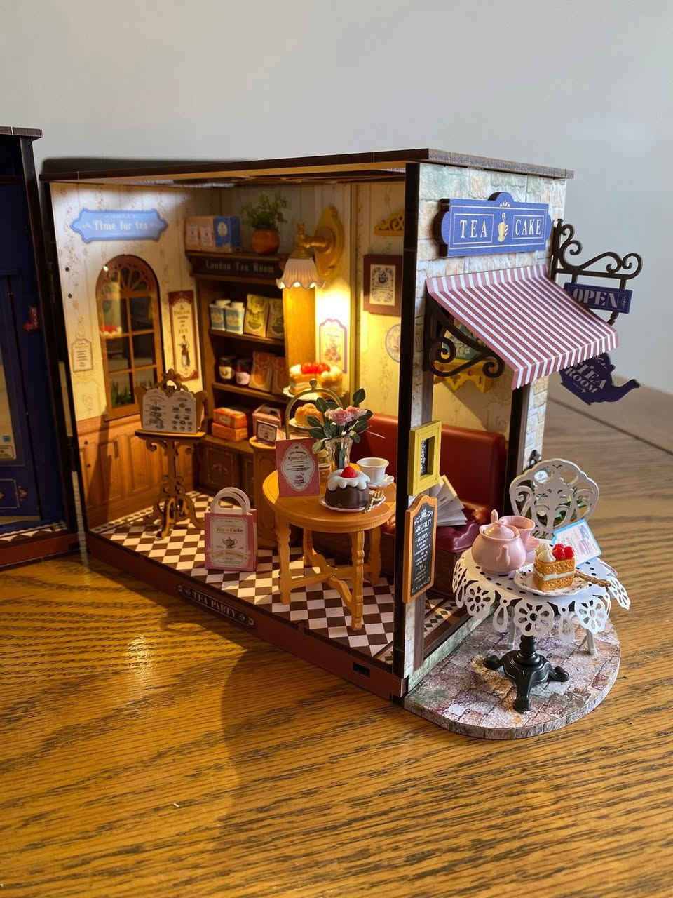 هلو جيرانا 🌷  
حبيت أعرفكم على مشروعي Carmine Online 🛍️  

عندي بازل حلوووو 🧩 يساعد على الاسترخاء ويونس، ويصلح هدية مرتبة 👌✨  

الي يحب يشوف الصور أو يطلب، يكتبلي خاص 🤍  
والتوصيل داخل المجمع موجود مجاناً

https://www.instagram.com/carmineonline2025?igsh=Z2JmNjJ6YWw0ZWt4&utm_source=qr


**إذا كنت صاحب هذا الإعلان وتريد حذفه لأي سبب، رجاءا أرسل رسالة إلى الدعم الفني**