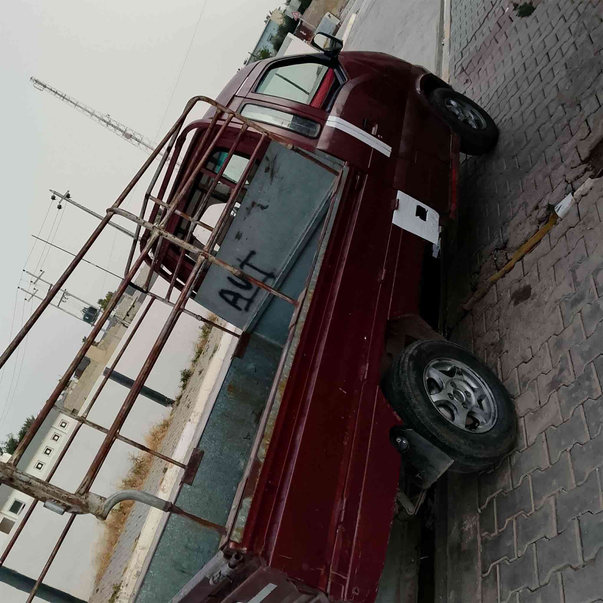 سياره هيفاء نظيفه للبيع موديل 2006 سياره خير من الله محرك جديد السعر 18 وبها مجال مكان الحويجه ***********  خابروا صاحب الرقم مكلف بالنشر
