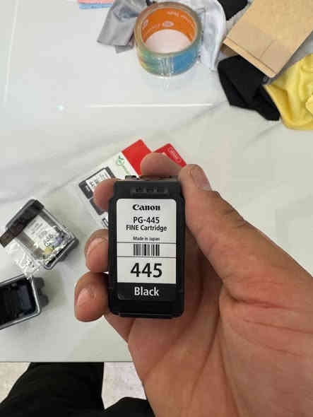 كاترج مال طابعه بعده جديد ما مفتوح سعره 45 الف وبي مجال ***********
