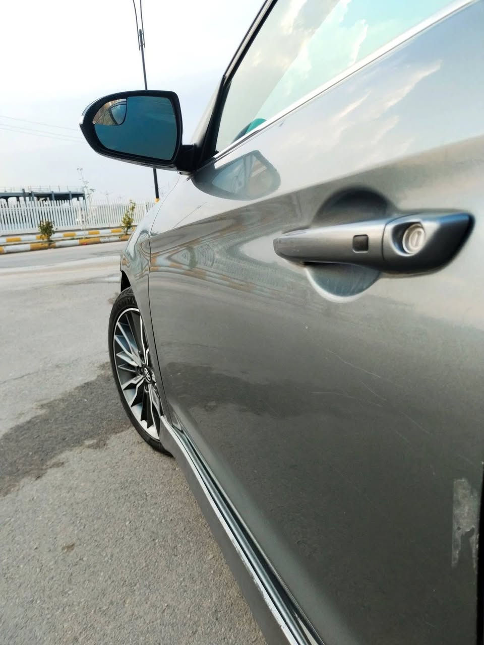 النترا موديل 2017 #سبورت #رياضيه
#وارد امريكي
سياره داخله كلين بدون حادث
سياره ليبل واحد ما عده البنيد وجامغ الأمامي صبغ
رقم بصره دولي
#بسمي سنويه ل2031 تحويل ثاني يوم 
مواصفات السيارة
# محرك 1600 تيربو
# كير عادي 7 نمر
#ويل 18 رياضي
#كشنات جلد وحضن رياضي
مختوم  بعلامه ال sport
#تحكمات استيرن جهتين
#اشاير بلمري بك لايت لد
#لايت زنون اوتو بلاد
#بصمه تشغيل وبصمه أبواب
#شاشه وكامره دواره
#تدفئه كشنات الأمامي
#كزوز رياضي
#دركه استيرن حرف D رياضي
#كيجات رياضي
#داخل اسود مطعم كاربون
#سياره جديده ماشيه 69mil
# تبريد ثلج ❄️ تدفئه حداديه جديده
#السعر 110 وبيه مجال
#مكاني ناصريه ***********
