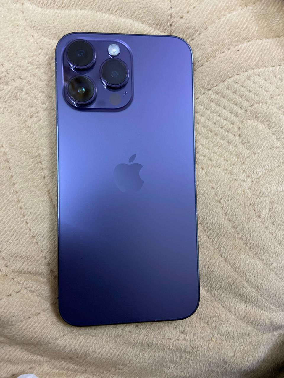 سلام عليكم آيفون 14  برو ماكس البيع ذاكرةً 256بطارية 83 جهاز مبدل بي شاشة صلية ثلاث ختيارات جهاز نظيف زلغ مايي مكفول ما عادة شاشة مبدلة صلية ثلاث ختيارات السعر 650 وبي مجال مكان مدينة الصدر  رقم ***********
