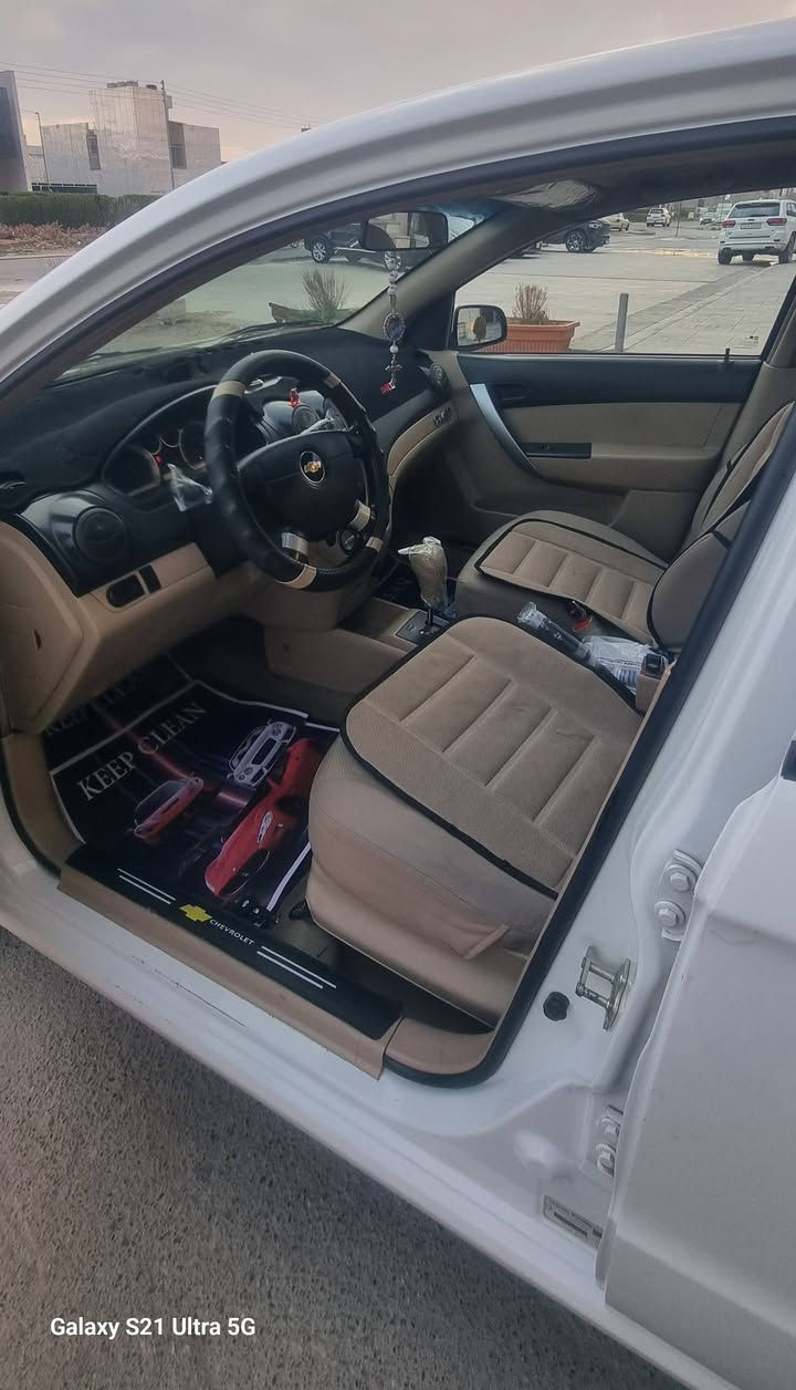 افيو
موديل ٢٠١١ 
رقم نينوى 
محرك مفتوح (استرا)
سيارة مكفوله من الصبغ والضرر 
بيها مكانات تقليم
دبل سويج قفل مركزي 
داخل السيارة (بيج)جديد لوك 
تايرات طخم جديد
صدر السيارة طخم جديد 
جامات اربعه كهربائي 
شاشه اندرويد مع  كامره  خلفيه 
شرط التحويل بأسمي 
سنويه لي ٢٠٢٨ 
السيارة كامله من كل النواحي 
 السعر ٨٥ $
مكان السيارة موصل / برطلة 
***********
