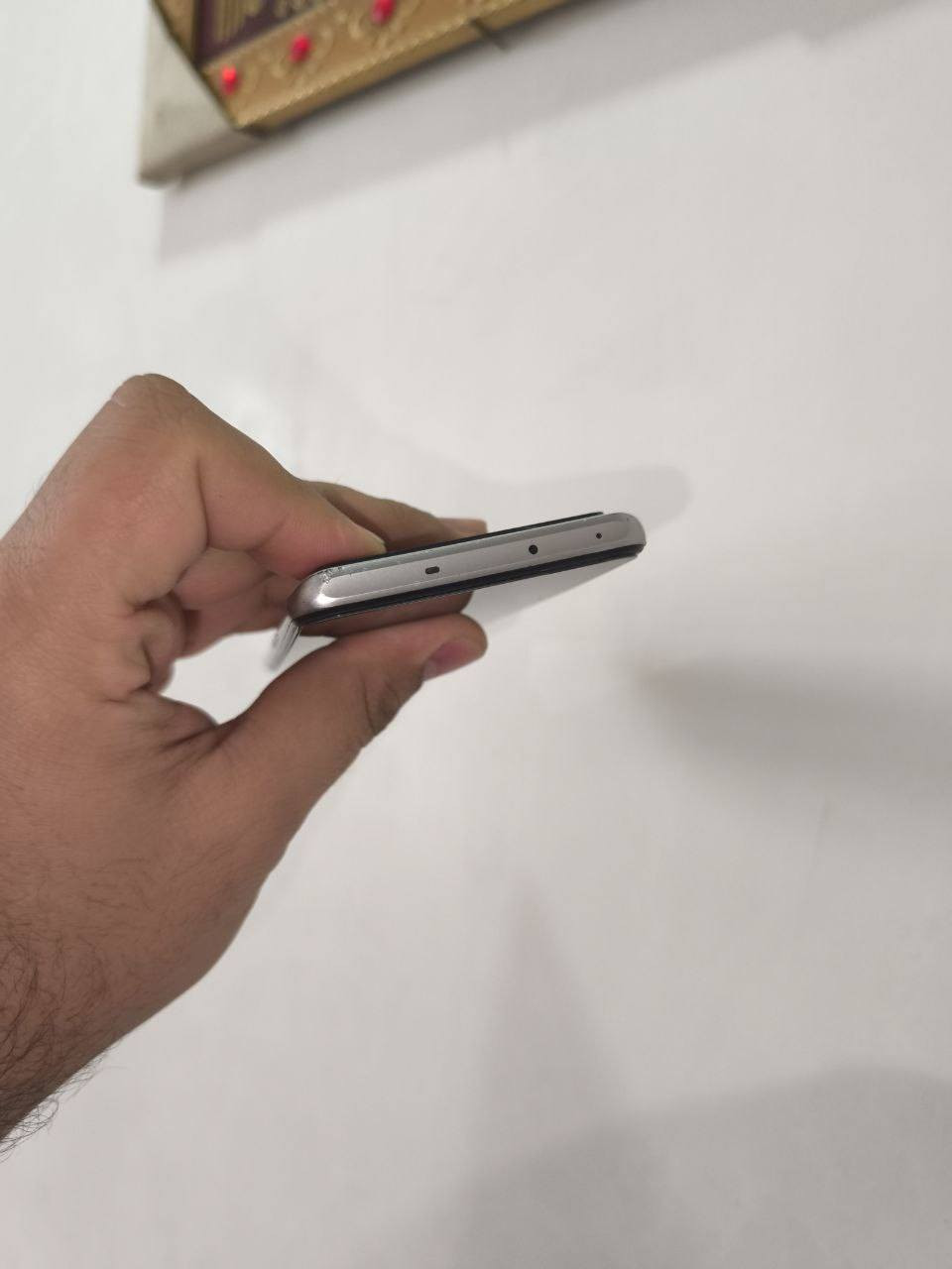 realme GT Neo5 SE..
بدون ملحقات كفالة من الخلل والتصليح. 
نضافة ٨٠٪ .
ذاكرة  تيرة.
٣٤٥وبي مجال حك الجية.


**إذا كنت صاحب هذا الإعلان وتريد حذفه لأي سبب، رجاءا أرسل رسالة إلى الدعم الفني**