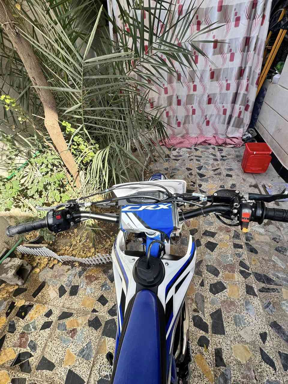 سلام عليكم ورحمة الله
دراجه  قفاز CRX مكينة 350cc كفاله عامه من لزلغ قبل شهرين من شديتها وماشيه شي قليل كلش لدراجه خير من الله واكبر حجم بيهن ونمره 1 و2 تفلق لدراجه ولدراجه عليها تايرات مشلن مال بطح وتايراتها موجودات وغراضها كلهن مري وسطاب وسله لدراجه قفلها قفلها 1600 لا تعاملني ولا اعاملك بايعها خساره كودن محتاز مكاني البصره جزيره ولدراجه شرط لفحص ورقمي ***********
