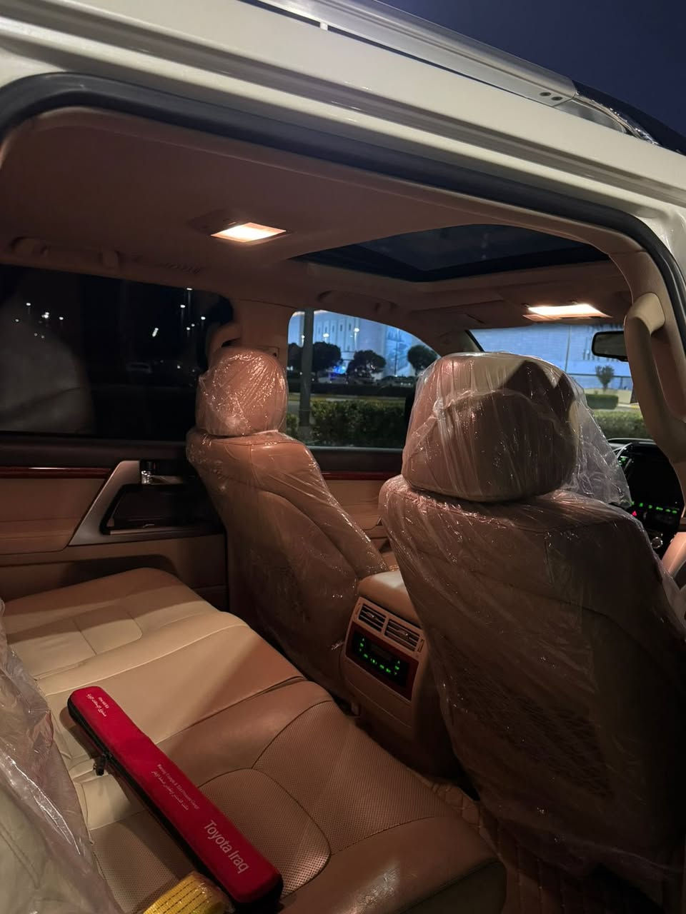 تويتا لاندگرؤزةر ٢٠١٣
سيارة VXRمواصفات Lexus 
سيارة فولي فول 
٨سلندةر 
سيارة كفالة عامة 
دعامي لل دعامي بشرت 
كفالة بس ٤ سابة بية بارد 
سيارة گير محرك  كلة بشرت ما مفتوع 
سيارة كشن بارد 
٤ بسمة
ستيرن كارباي 
سيارة لايتات LED
سيارة فولي فول على واحد 
محرك  ٨ سلندر حادي احسن 
٢ سويج 
شخط مابي سيارة 
***********عندي واتساب
