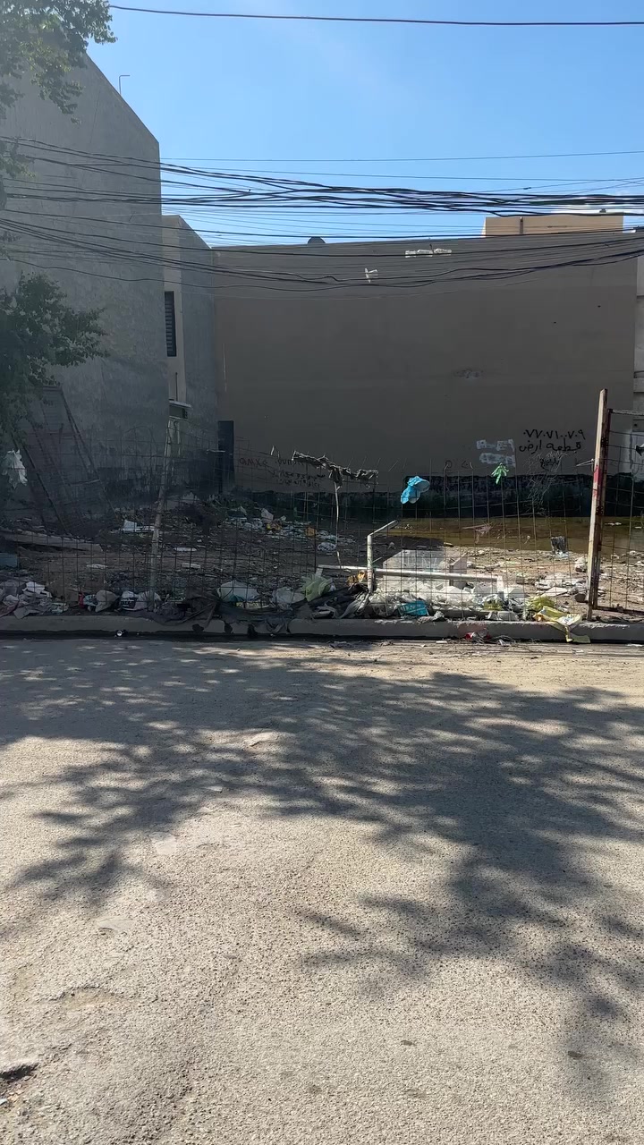 السلام عليكم قطعة ارض للبيع
المساحة / 215 متر
واجهه / 11 الى ربع متر
نزال / 20 متر
تباع حسب الطلب
العنوان حي الاعلام شارع صيرفة الاحرار
على الشارع العريض

مكتب الكرادي
*********** واتساب
