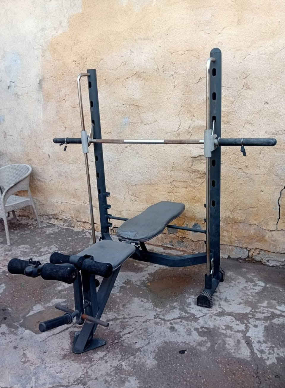 مسطبة بنج بريس سمث بيها تمارين بنج سمث اعلى ومستوي واسفل للصدر وبيهة تمارين ظغط اكتاف جالس امامي وخلفي وبيهة تمارين سيقان امامي وخلفي سعر 250 الف سعر نهائي عنوان بغداد للشراي مراسلة الصفحة او الاتصال على الرقم *********** يوجد توصيل بكروة بغداد فقط
