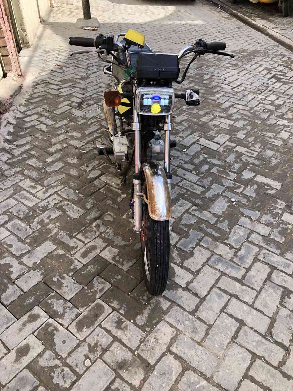 السلام عليكم ايراني للبيع موديل 22.  عنوان بلعوره سعر 500 \\***********
